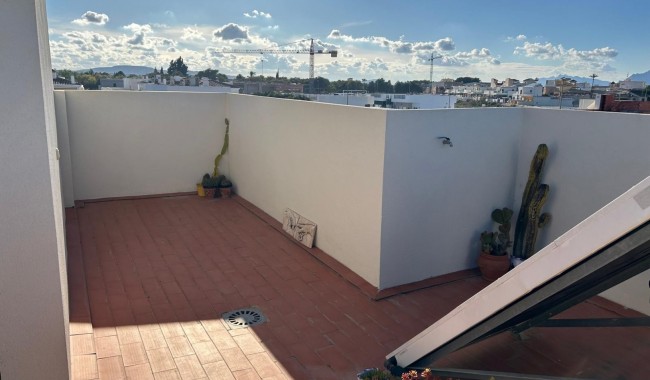 Begagnad - Villa - Daya Nueva