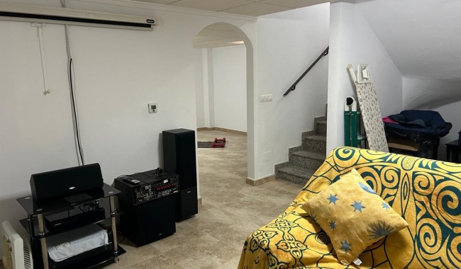 Begagnad - Villa - Daya Nueva