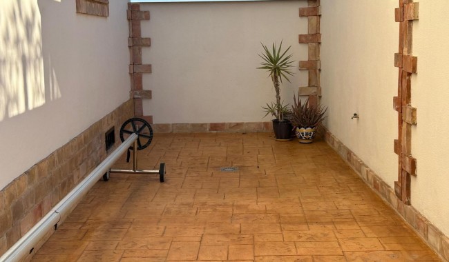 Begagnad - Villa - Daya Nueva