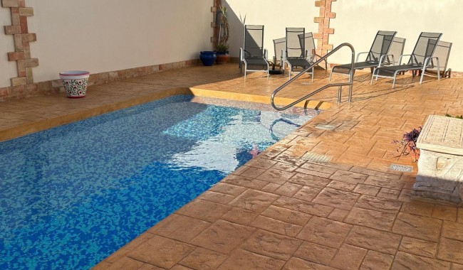 Begagnad - Villa - Daya Nueva