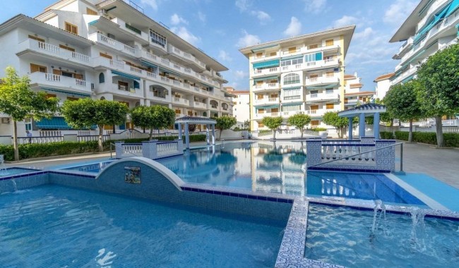 Apartament - Sprzedaż - Torrevieja - Los Europeos