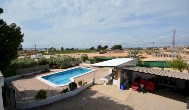Begagnad - Villa - Guardamar - CAMPO