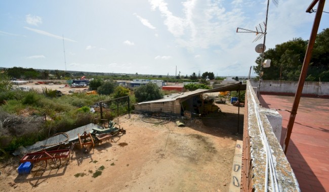 Begagnad - Villa - Guardamar - CAMPO