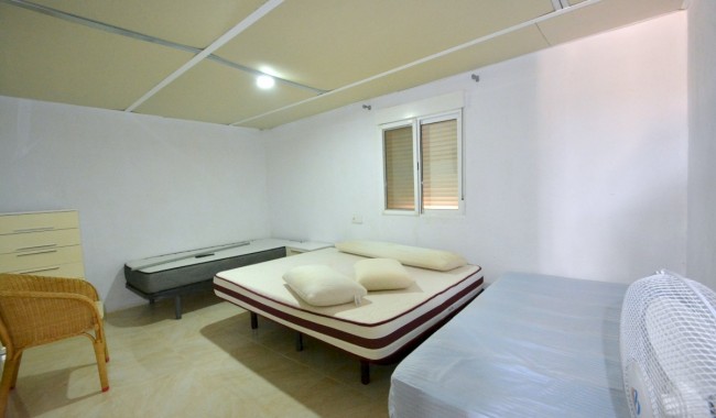 Begagnad - Villa - Guardamar - CAMPO