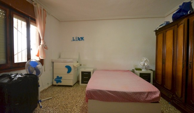 Begagnad - Villa - Guardamar - CAMPO