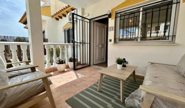 Segunda mano - Adosado - Orihuela - Urbanización Perla del Mar
