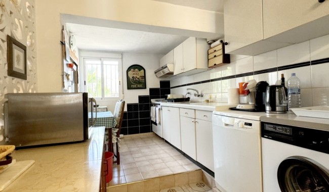 Brukt - Villa - Orihuela Costa - La Zenia