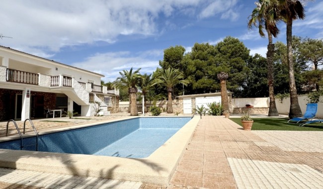 Brukt - Villa - Orihuela Costa - La Zenia
