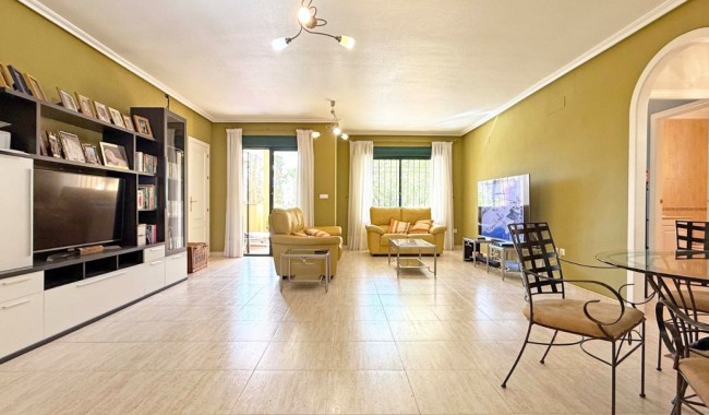 Sprzedaż - Apartament - Orihuela costa - Lomas de Campoamor