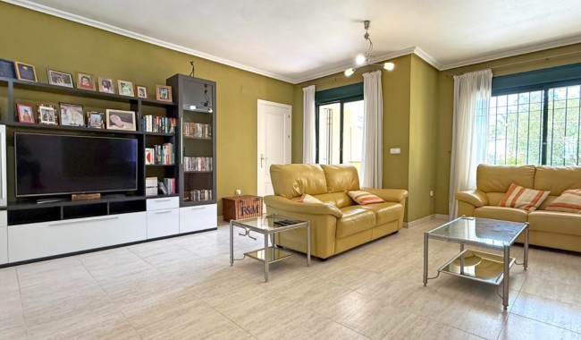 Sprzedaż - Apartament - Orihuela costa - Lomas de Campoamor