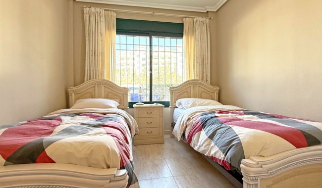Sprzedaż - Apartament - Orihuela costa - Lomas de Campoamor