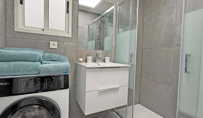 Sprzedaż - Apartament - Torrevieja