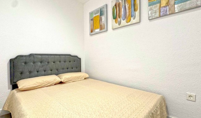 Sprzedaż - Apartament - Torrevieja