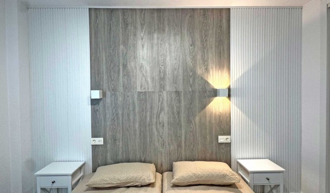 Sprzedaż - Apartament - Torrevieja