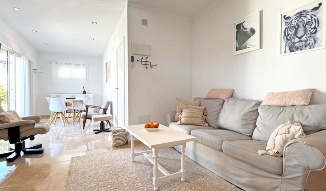 Sprzedaż - Apartament - Torrevieja - La Mata