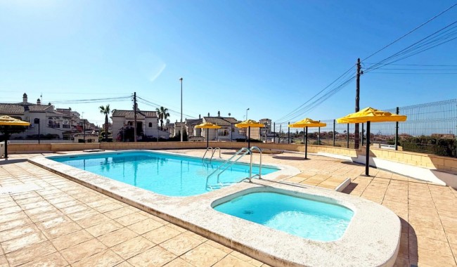 Sprzedaż - Apartament - Torrevieja - La Mata