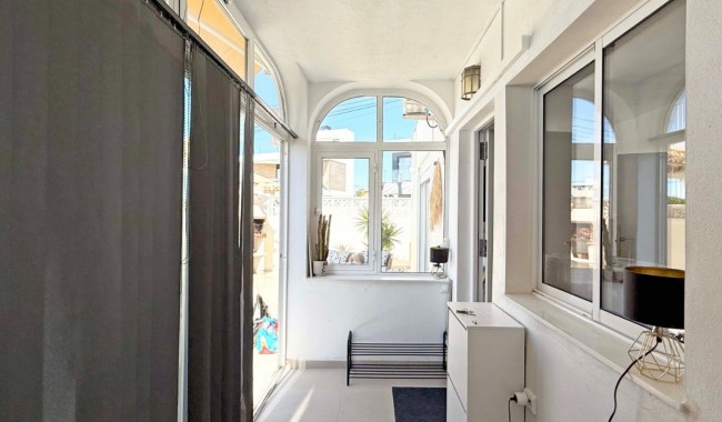 Sprzedaż - Apartament - Torrevieja - La Mata