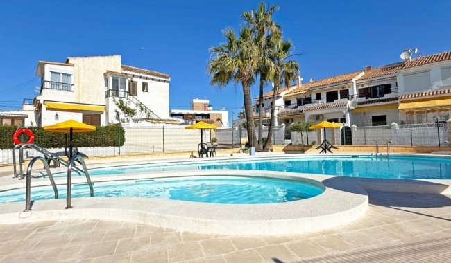 Sprzedaż - Apartament - Torrevieja - La Mata