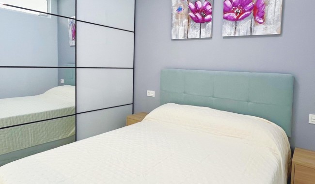 Sprzedaż - Apartament - Torrevieja - Playa del Cura