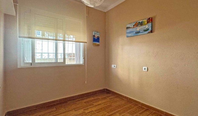 Sprzedaż - Apartament - Torrevieja - La Mata
