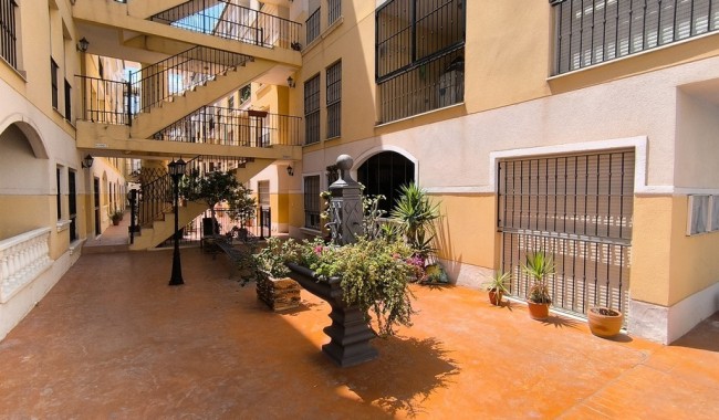 Resale - Apartment - Formentera del Segura