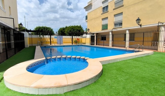 Resale - Apartment - Formentera del Segura