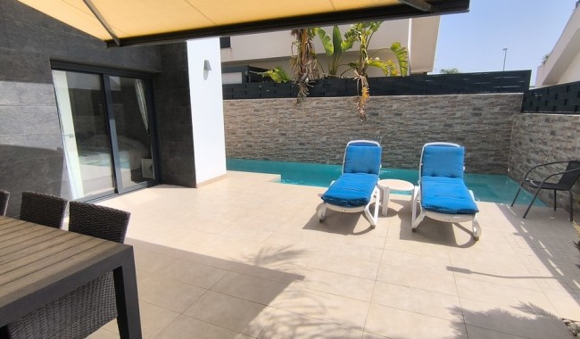 Resale - Villa - Benijófar