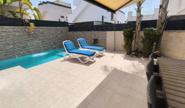 Resale - Villa - Benijófar