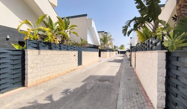 Resale - Villa - Benijófar