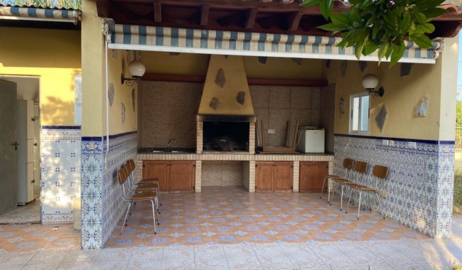 Resale - Villa - Catral