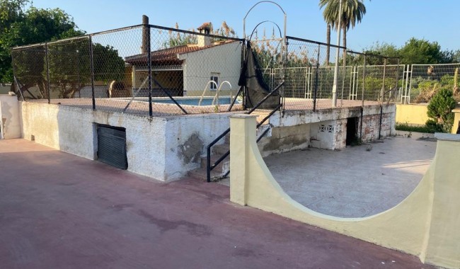 Resale - Villa - Catral