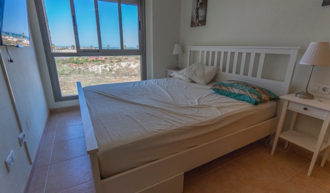 Sprzedaż - Apartament - Guardamar - Puerto Deportivo