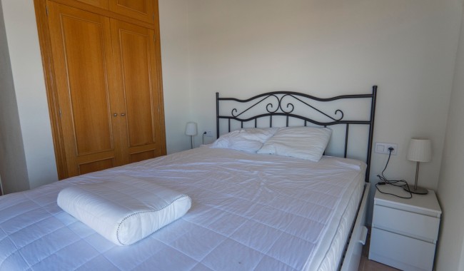 Sprzedaż - Apartament - Guardamar - Puerto Deportivo