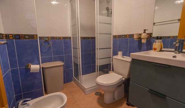 Sprzedaż - Apartament - Guardamar - Puerto Deportivo