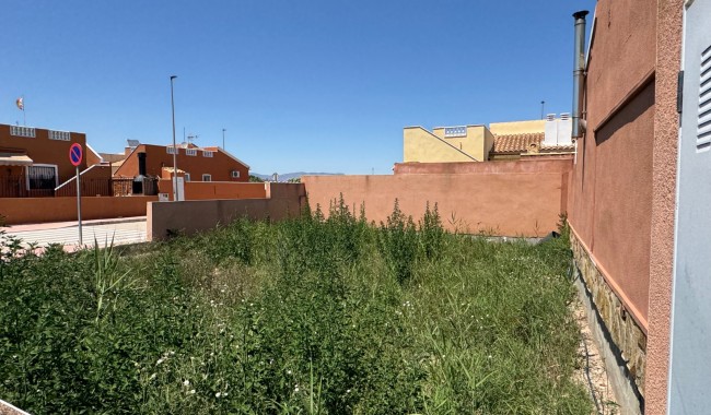 Brukt - Tomt - Daya Nueva