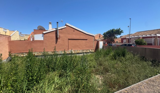 Brukt - Tomt - Daya Nueva