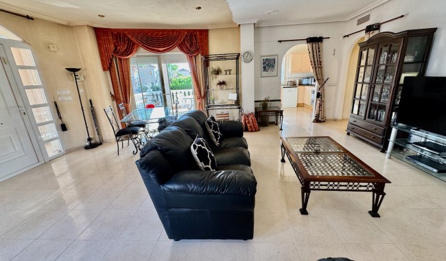 Segunda mano - Villa - Benferri