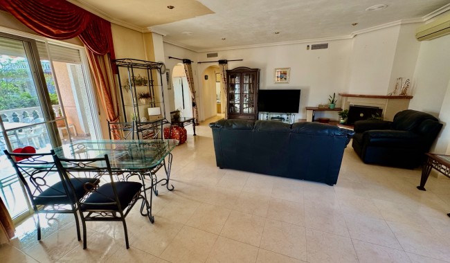 Segunda mano - Villa - Benferri