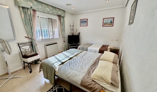 Segunda mano - Villa - Benferri