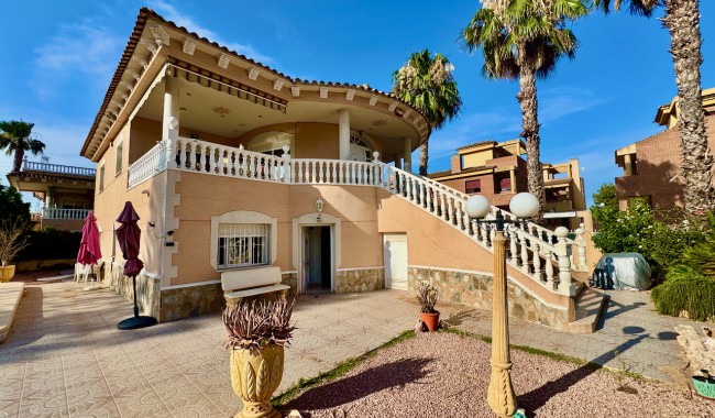 Segunda mano - Villa - Benferri