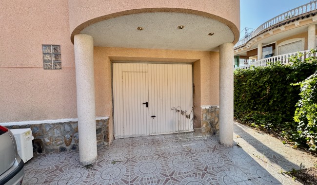 Segunda mano - Villa - Benferri