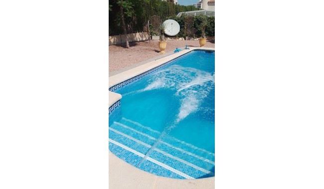 Segunda mano - Villa - Benferri