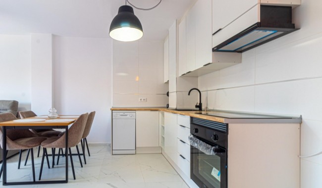 Sprzedaż - Apartament - Torrevieja - Punta prima