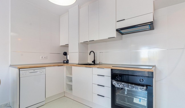 Sprzedaż - Apartament - Torrevieja - Punta prima