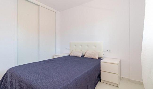 Sprzedaż - Apartament - Torrevieja - Punta prima