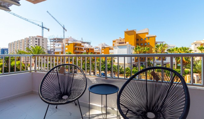 Sprzedaż - Apartament - Torrevieja - Punta prima