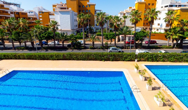 Sprzedaż - Apartament - Torrevieja - Punta prima
