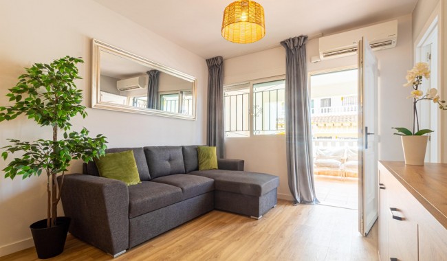 Sprzedaż - Kamienica - Torrevieja - Los altos