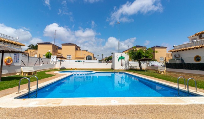 Sprzedaż - Kamienica - Torrevieja - Los altos