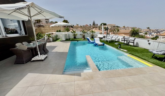 Segunda mano - Chalet - Ciudad Quesada/Rojales - Ciudad Quesada